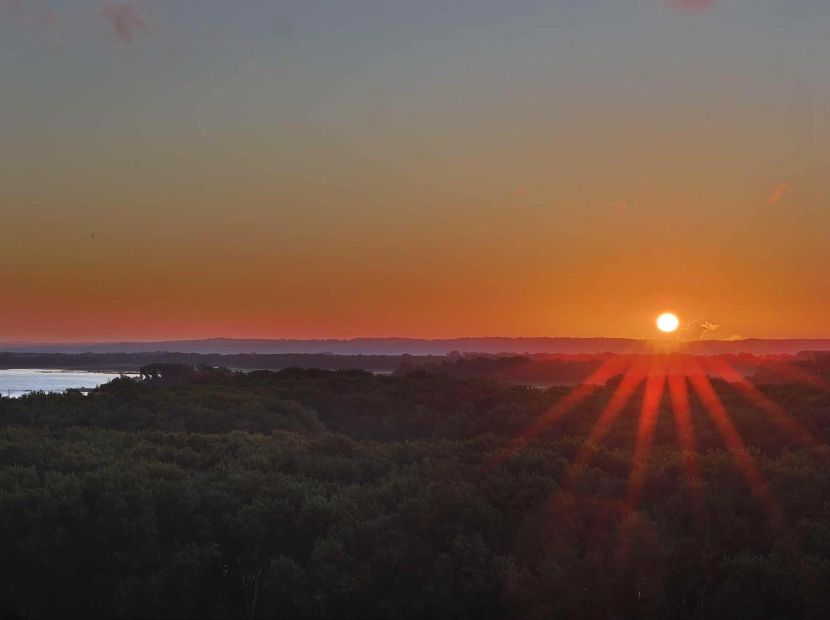 Sunrise at Eagle Point Park